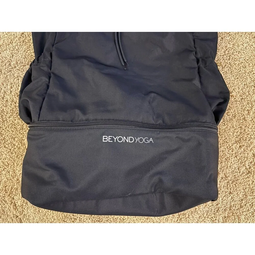 Beyond Yoga Convertible Gym Bag Backpack Black Tote Shoe Compartment Travel Yoga